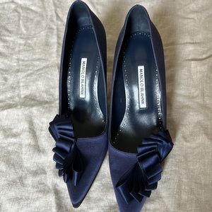 Manolo Blahnik blue heels